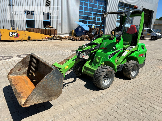 Avant Tecno 530 - מעמיס גלגלים: תמונה 1 Avant Tecno 530 - מעמיס גלגלים: תמונה 1