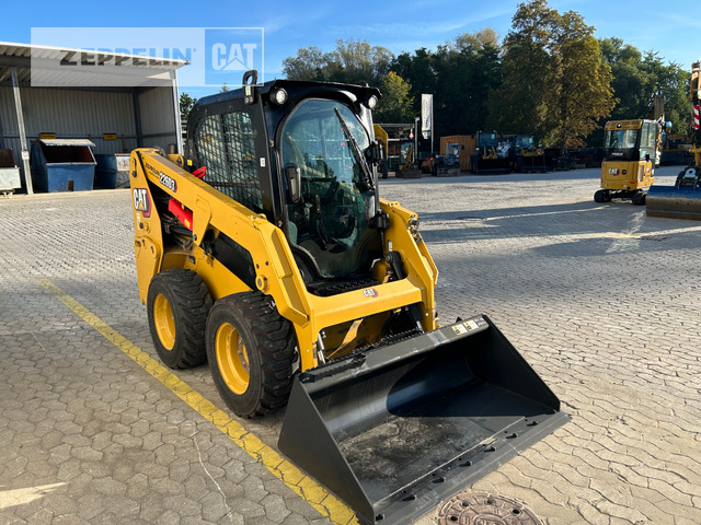 Cat 226D - מעמיס היגוי החלקה: תמונה 1 Cat 226D - מעמיס היגוי החלקה: תמונה 1