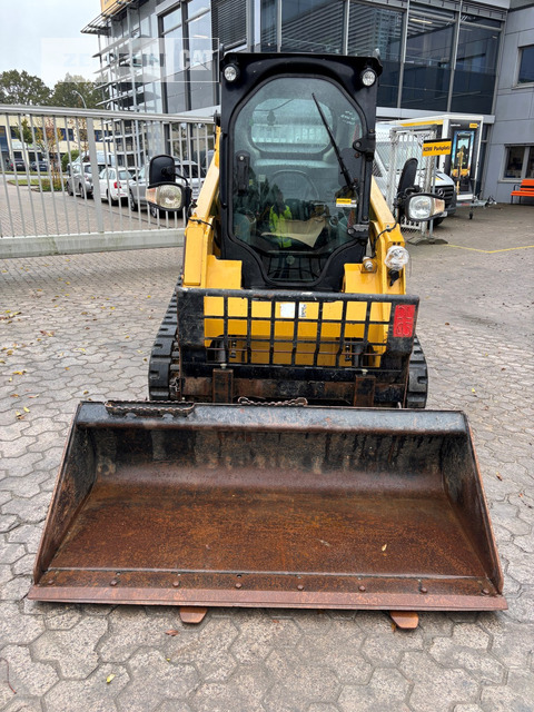 Cat 259D - מעמיס היגוי החלקה: תמונה 2 Cat 259D - מעמיס היגוי החלקה: תמונה 2