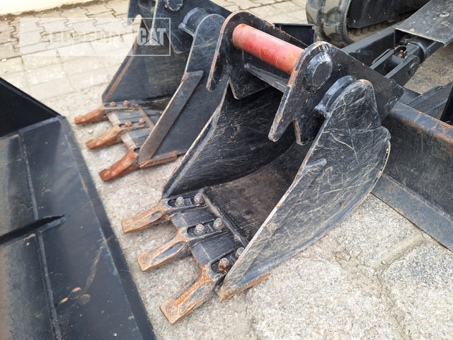 מיני מחפר Cat 301.6-05A: תמונה 14