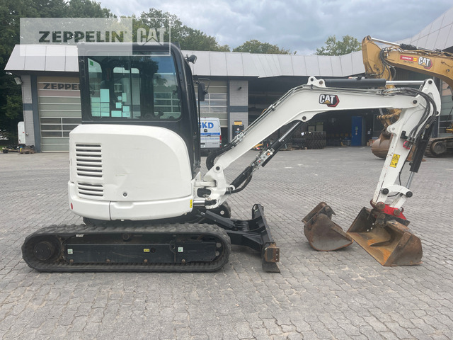 Cat 303.5ECR - מיני מחפר: תמונה 3 Cat 303.5ECR - מיני מחפר: תמונה 3