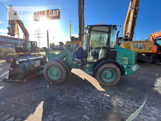 Cat 906M - מעמיס גלגלים: תמונה 1 Cat 906M - מעמיס גלגלים: תמונה 1