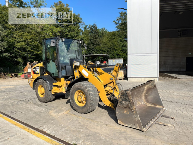 Cat 907M - מעמיס גלגלים: תמונה 2 Cat 907M - מעמיס גלגלים: תמונה 2