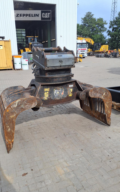 Cat G320B/D - מכונת אחיזה: תמונה 1 Cat G320B/D - מכונת אחיזה: תמונה 1