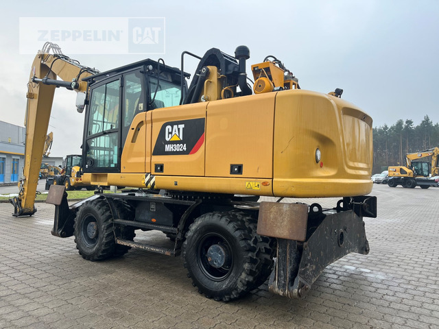 Cat MH3024 - מטפל בפסולת/ תעשייתי: תמונה 3 Cat MH3024 - מטפל בפסולת/ תעשייתי: תמונה 3