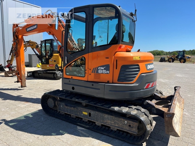 Doosan DX85R-3 - מיני מחפר: תמונה 3 Doosan DX85R-3 - מיני מחפר: תמונה 3