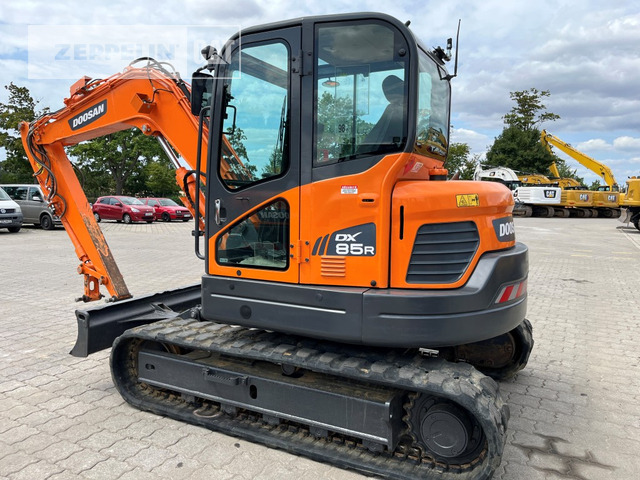 Doosan DX85R-3 - מיני מחפר: תמונה 2 Doosan DX85R-3 - מיני מחפר: תמונה 2