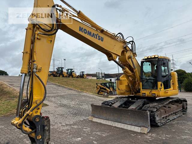 Komatsu PC228 - מחפר סורק: תמונה 2 Komatsu PC228 - מחפר סורק: תמונה 2