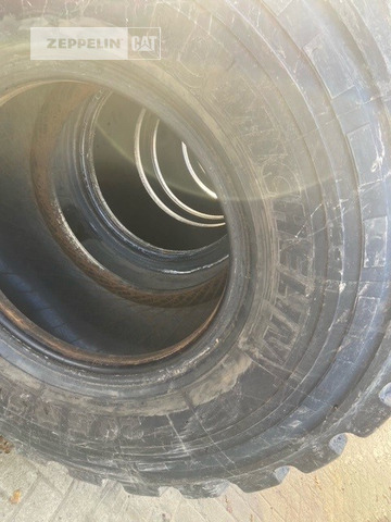 Michelin 4x 20.5R25XHA - צמיג עבור מכונת בנייה: תמונה 4 Michelin 4x 20.5R25XHA - צמיג עבור מכונת בנייה: תמונה 4