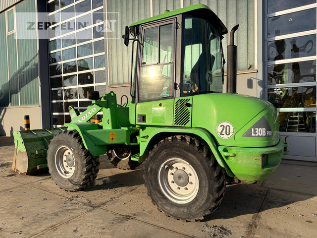 Volvo L30B - מעמיס גלגלים: תמונה 3 Volvo L30B - מעמיס גלגלים: תמונה 3