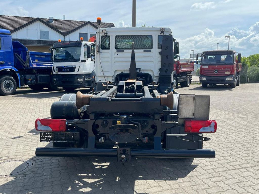MAN TG-L 8.180 Abrollkipper - משאית הרמת וו: תמונה 5 MAN TG-L 8.180 Abrollkipper - משאית הרמת וו: תמונה 5
