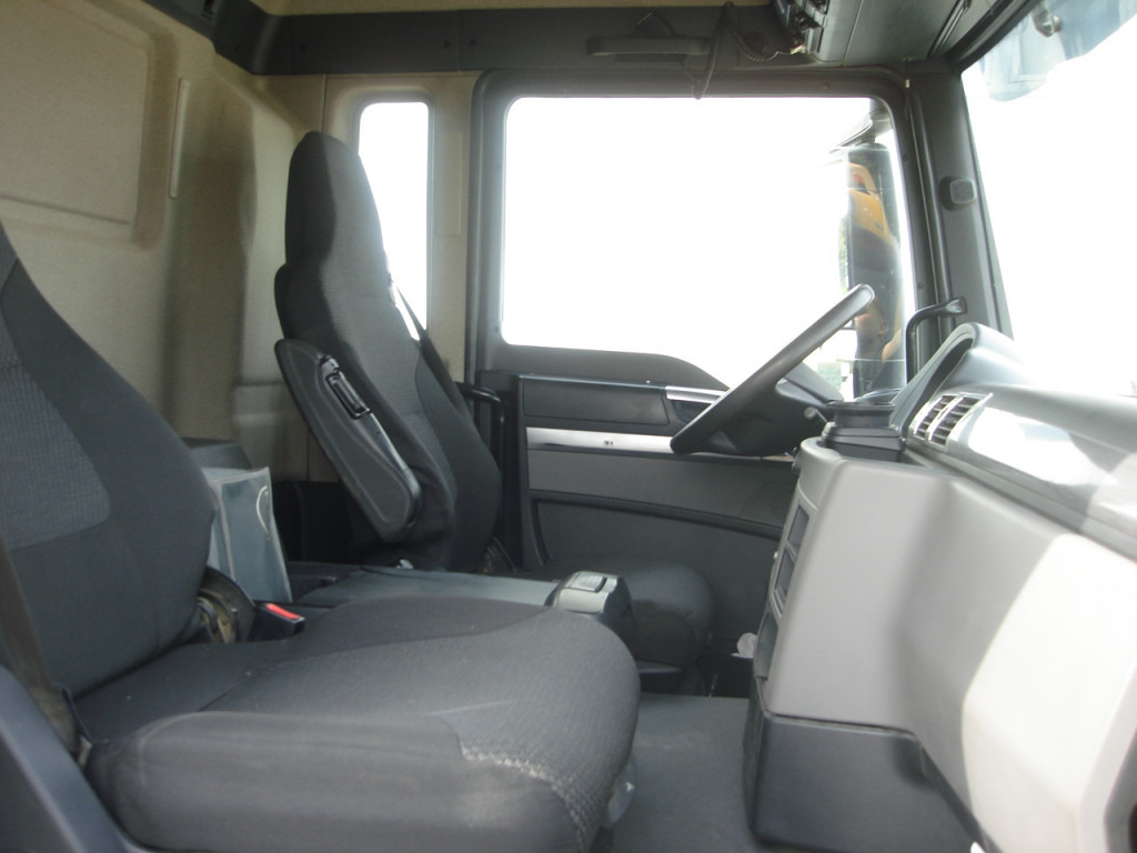 MAN TG-S 35.460 8x6 4 Achs Muldenkipper Meiller 18m³ - מסיר פסולת: תמונה 4 MAN TG-S 35.460 8x6 4 Achs Muldenkipper Meiller 18m³ - מסיר פסולת: תמונה 4