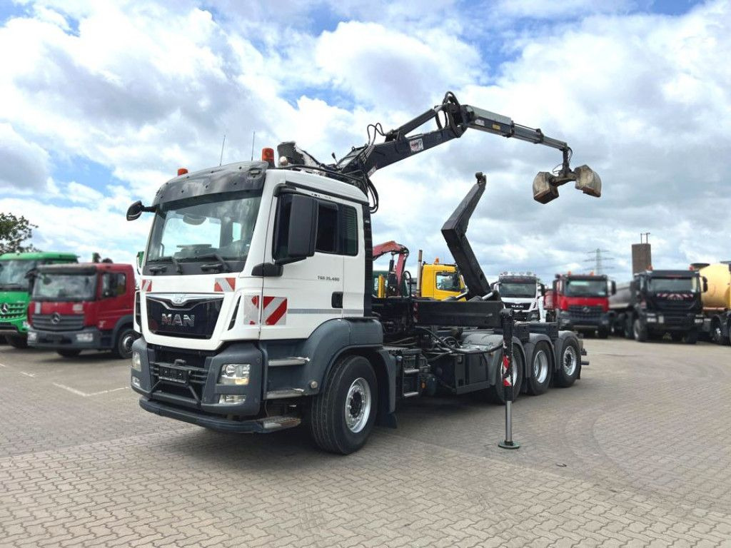 MAN TG-S 35.480 8x4 BL Abrollkipper mit Kran Penz-15 - משאית הרמת וו, משאית מנוף: תמונה 3 MAN TG-S 35.480 8x4 BL Abrollkipper mit Kran Penz-15 - משאית הרמת וו, משאית מנוף: תמונה 3