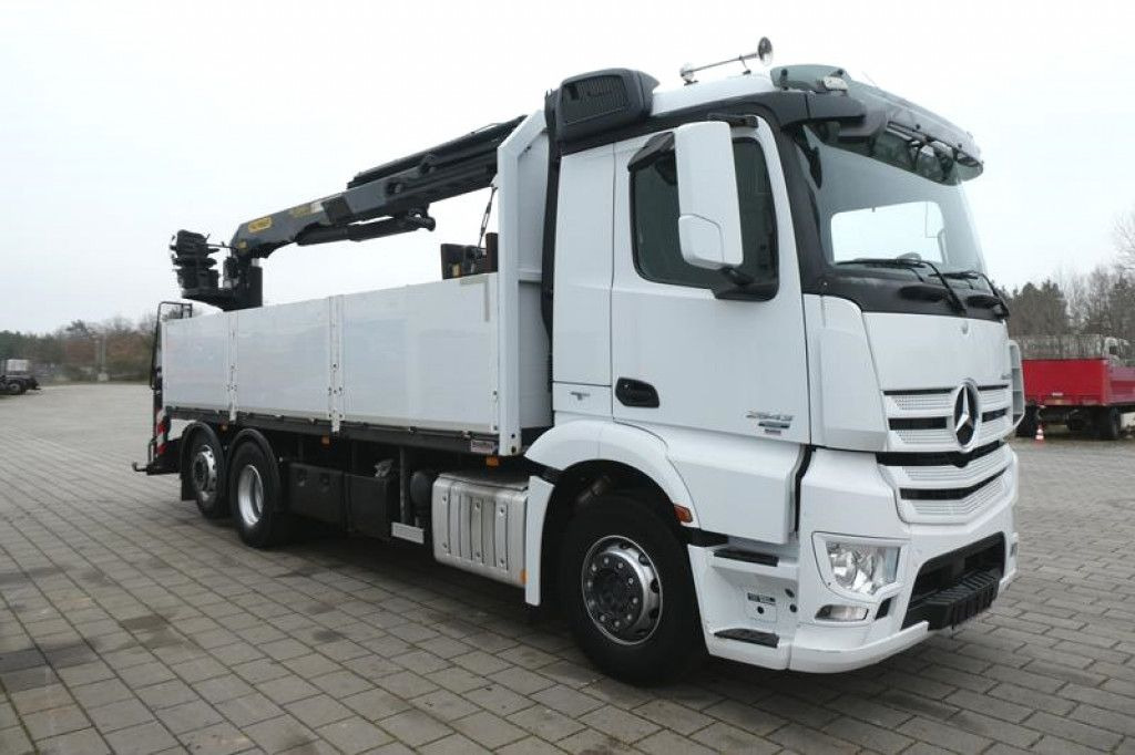 Mercedes-Benz Antos 2543 L/6x2 Pritsche Heckkran - משאית מנוף: תמונה 3 Mercedes-Benz Antos 2543 L/6x2 Pritsche Heckkran - משאית מנוף: תמונה 3