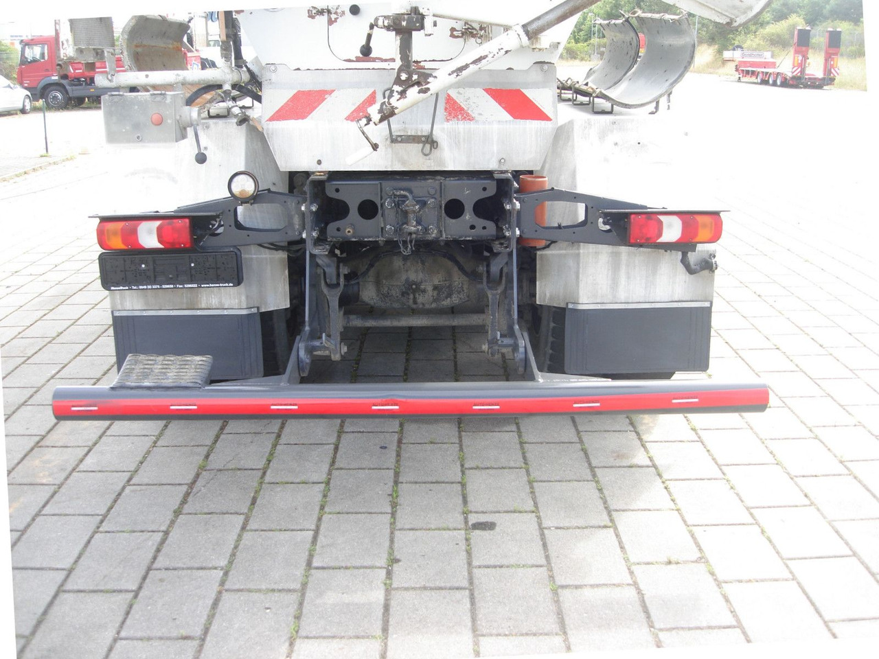 Mercedes-Benz Arocs 3240 B 8x4 - משאית מערבלת בטון: תמונה 5 Mercedes-Benz Arocs 3240 B 8x4 - משאית מערבלת בטון: תמונה 5