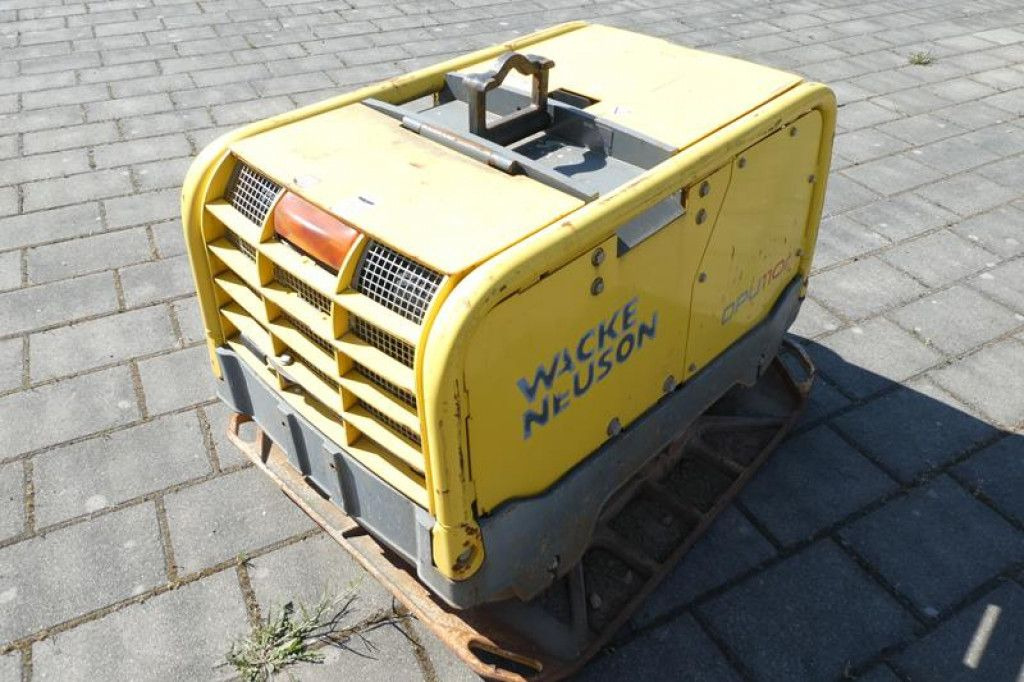 Wacker Rüttelplatte DPU 110rLem970 Baumaschine inkl. Fe - לוח רטט: תמונה 4 Wacker Rüttelplatte DPU 110rLem970 Baumaschine inkl. Fe - לוח רטט: תמונה 4
