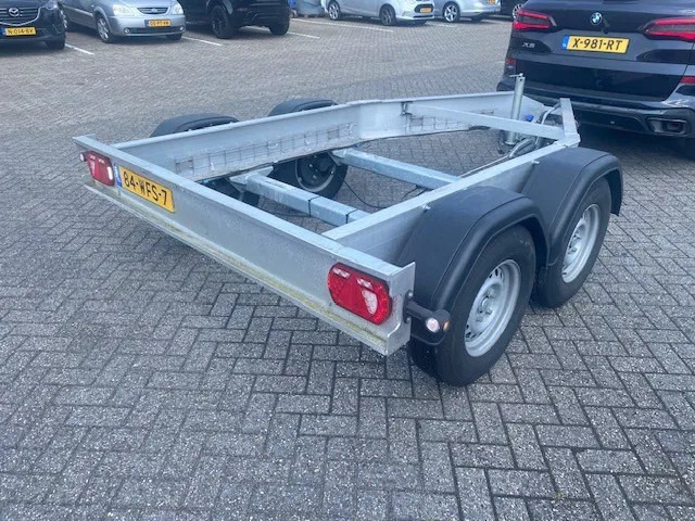 Diversen Bolle . 2 asser aanhangwagen voor kogelkoppeling 3500 kg - קרון נגרר שלדה: תמונה 3 Diversen Bolle . 2 asser aanhangwagen voor kogelkoppeling 3500 kg - קרון נגרר שלדה: תמונה 3