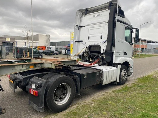 Mercedes-Benz Actros 1840 stream space cabine met spoilers zonneklep, apk gekeurd - יחידת טרקטור: תמונה 3 Mercedes-Benz Actros 1840 stream space cabine met spoilers zonneklep, apk gekeurd - יחידת טרקטור: תמונה 3
