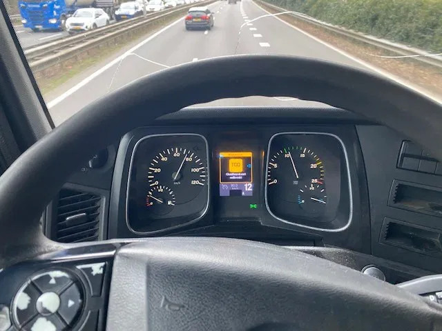 יחידת טרקטור Mercedes-Benz Actros 1840 stream space cabine met spoilers zonneklep, apk gekeurd: תמונה 8