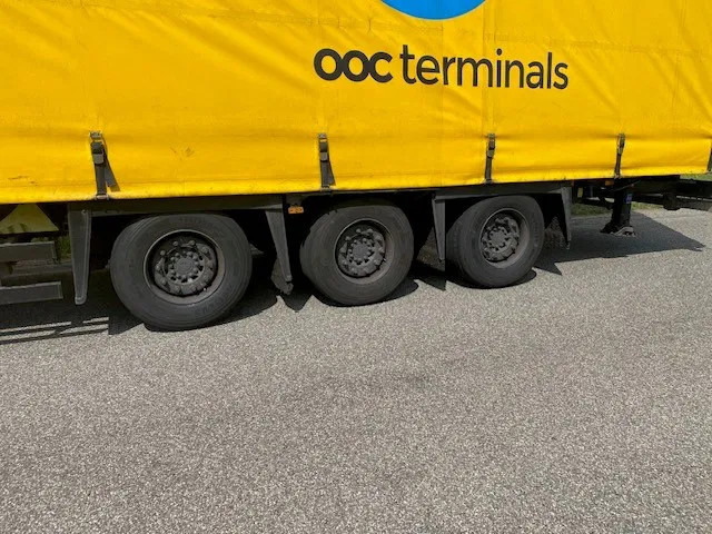 Schmitz Cargobull mega schuifzeil 102 cub , schade, evt met volvo fh 460 mega - סמיטריילר בתיבה סגורה: תמונה 5 Schmitz Cargobull mega schuifzeil 102 cub , schade, evt met volvo fh 460 mega - סמיטריילר בתיבה סגורה: תמונה 5