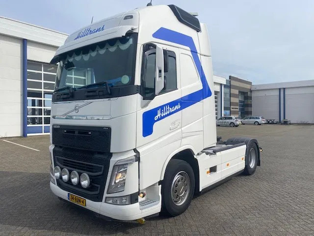 Volvo FH 13.460 XL cabine, euro 6 , full spoilered, smart tacho , new clutch ,beauty..... - יחידת טרקטור: תמונה 1 Volvo FH 13.460 XL cabine, euro 6 , full spoilered, smart tacho , new clutch ,beauty..... - יחידת טרקטור: תמונה 1
