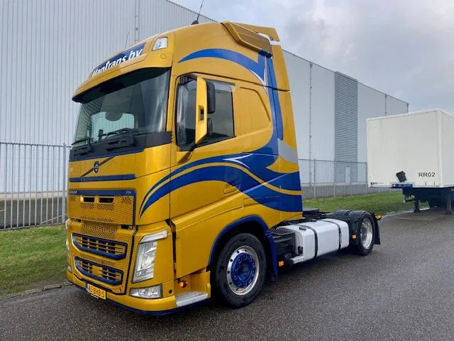 Volvo FH 13.460 trekker, met XL cabine, special paint en incl parc cool, fridge, - יחידת טרקטור: תמונה 1 Volvo FH 13.460 trekker, met XL cabine, special paint en incl parc cool, fridge, - יחידת טרקטור: תמונה 1