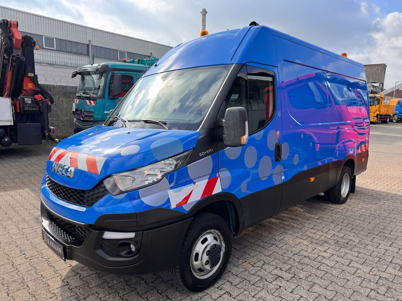 Iveco Daily Kasten 50 C 170 Werkstattwagen SORTIMO - כלי רכב מסחרי עם לוח: תמונה 2 Iveco Daily Kasten 50 C 170 Werkstattwagen SORTIMO - כלי רכב מסחרי עם לוח: תמונה 2