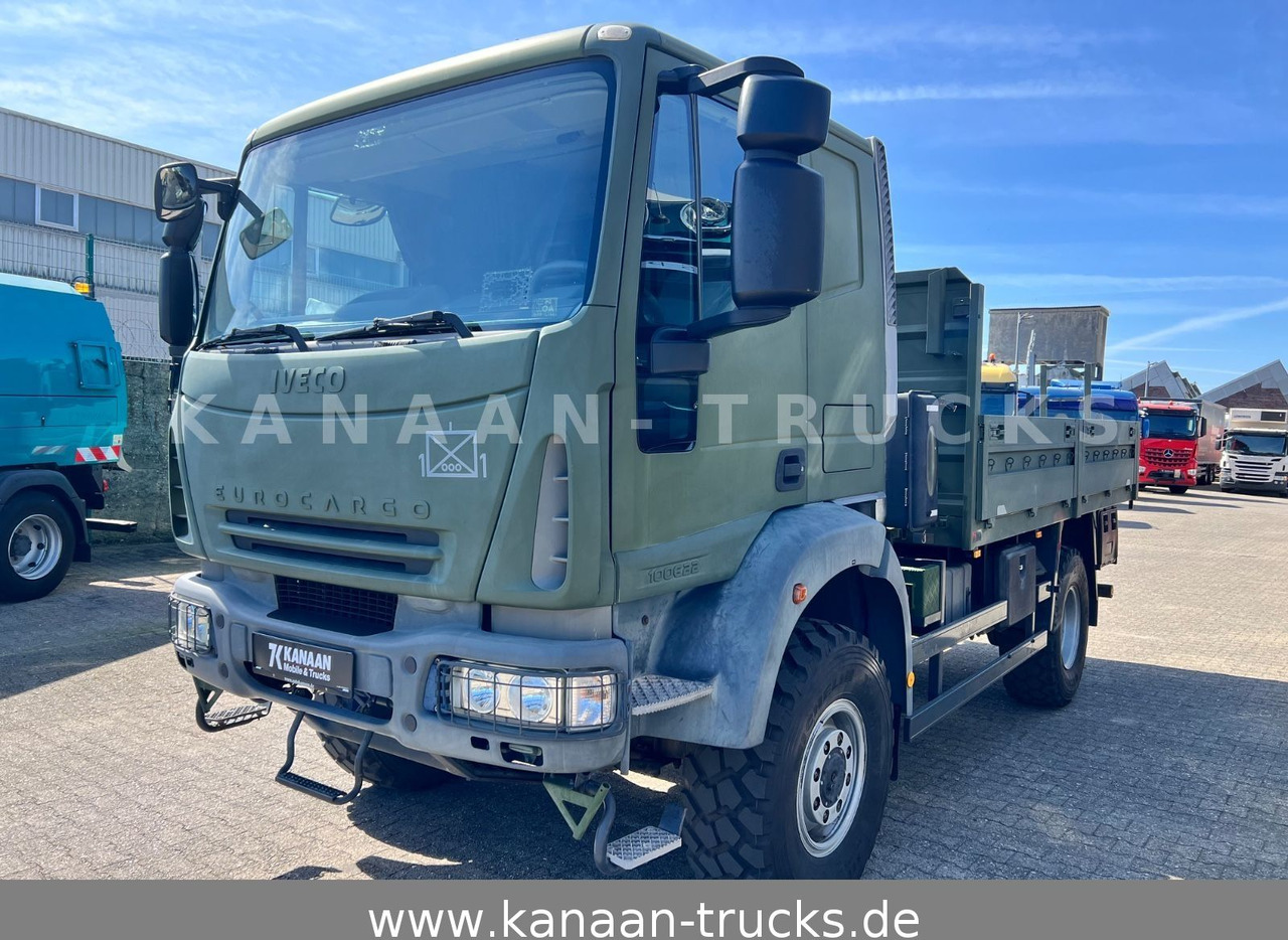 Iveco ML100E22WM-BW 4x4 Miltär Camper Exped 19 TKm - משאית צד נופל/ שטוחה: תמונה 4 Iveco ML100E22WM-BW 4x4 Miltär Camper Exped 19 TKm - משאית צד נופל/ שטוחה: תמונה 4