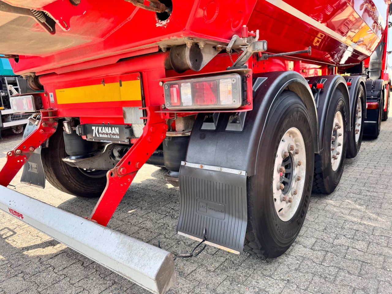 Kempf SKM 35/3 Alu Mulde ca.28m³ el. Verdeck 5.020Kg - סמיטריילר עם מזהיר: תמונה 4 Kempf SKM 35/3 Alu Mulde ca.28m³ el. Verdeck 5.020Kg - סמיטריילר עם מזהיר: תמונה 4