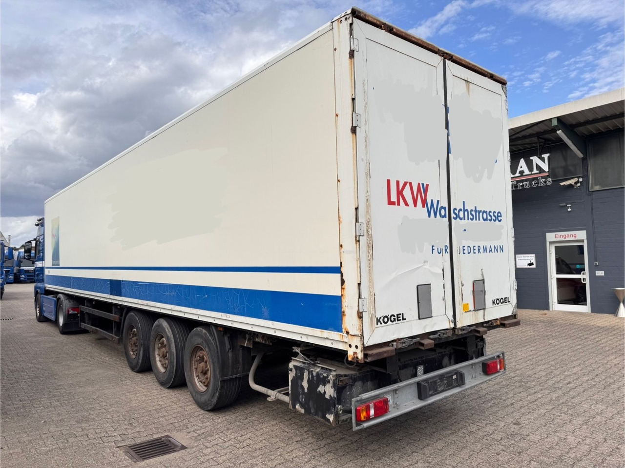 Kögel SPKH 24 Koffer 3-Achser - סמיטריילר בתיבה סגורה: תמונה 5 Kögel SPKH 24 Koffer 3-Achser - סמיטריילר בתיבה סגורה: תמונה 5