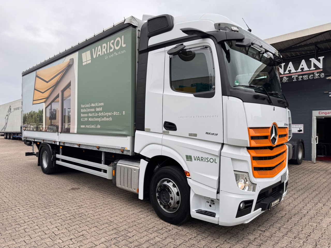 Mercedes-Benz 1833 Actros 5 StreamSPace LBW - משאית וילונות צד: תמונה 1 Mercedes-Benz 1833 Actros 5 StreamSPace LBW - משאית וילונות צד: תמונה 1