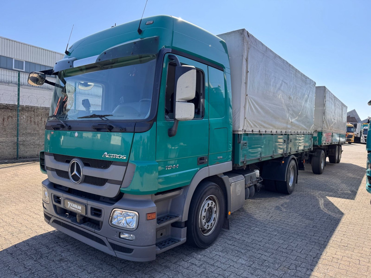 Mercedes-Benz 1844 Actros MP3 3-SeitenKipper Getreide Pritsche - מזהיר: תמונה 5 Mercedes-Benz 1844 Actros MP3 3-SeitenKipper Getreide Pritsche - מזהיר: תמונה 5