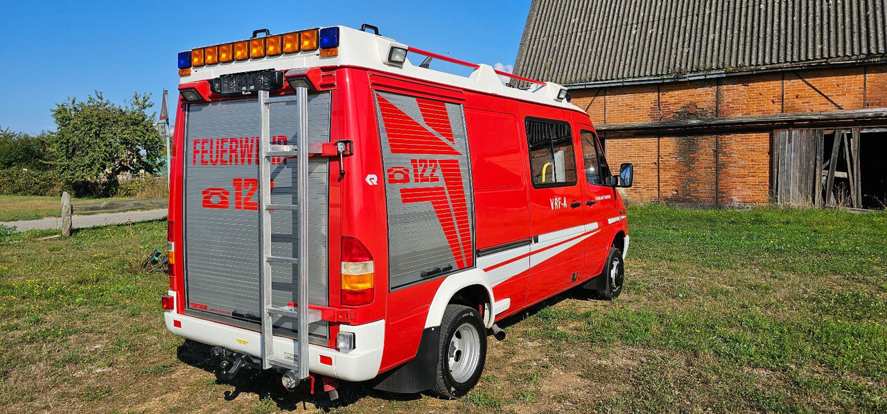 Mercedes-Benz Allrad Sprinter 416 Feuerwehr 4x4 VAN - כלי רכב מסחרי: תמונה 5 Mercedes-Benz Allrad Sprinter 416 Feuerwehr 4x4 VAN - כלי רכב מסחרי: תמונה 5