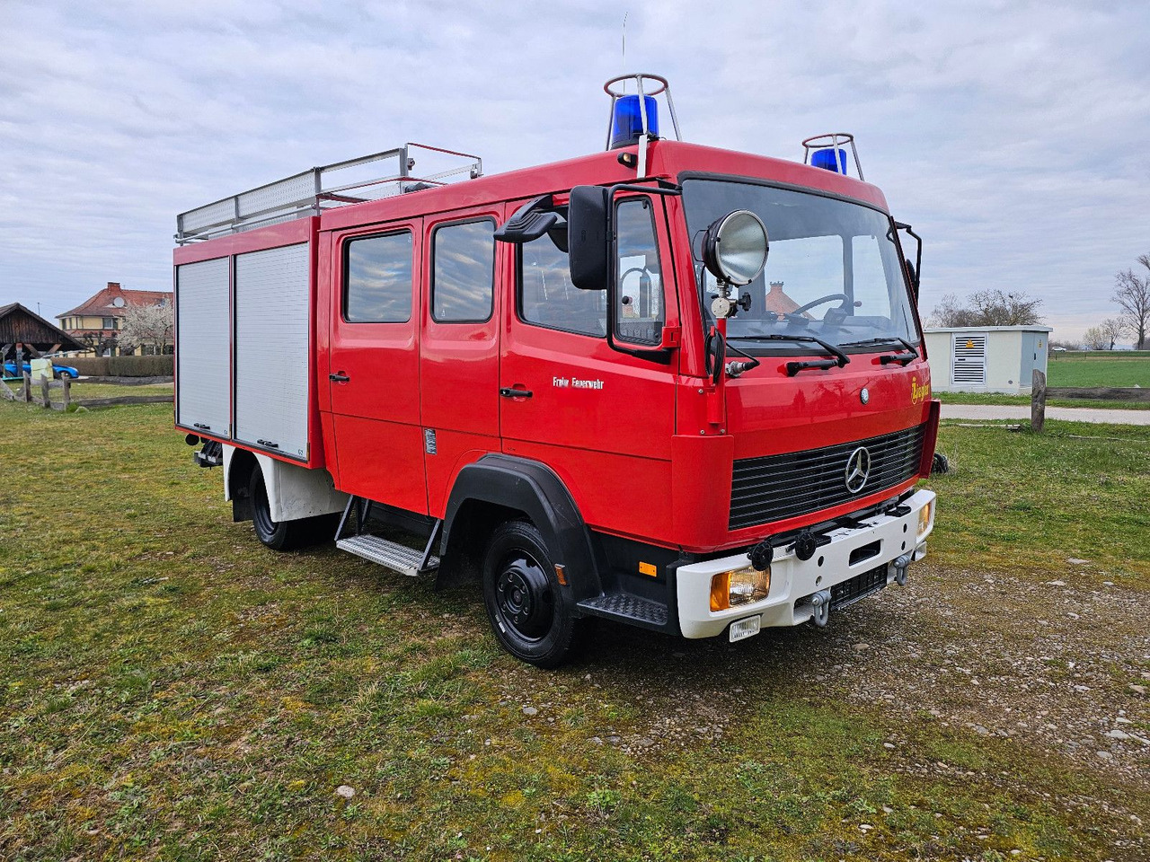 Mercedes-Benz Mautfrei Feuerwehr 814 Diff.Sperre Oldtimer - משאית אש: תמונה 1 Mercedes-Benz Mautfrei Feuerwehr 814 Diff.Sperre Oldtimer - משאית אש: תמונה 1