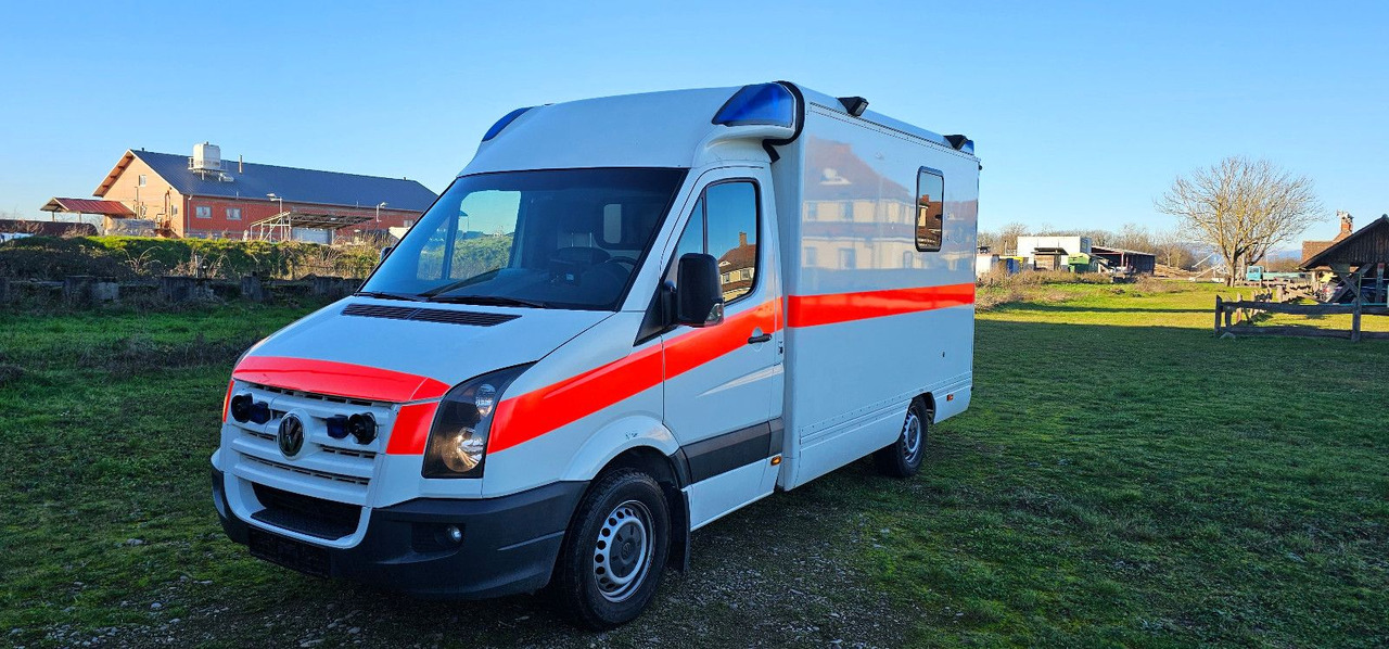 Volkswagen Crafter ELW Rettungswagen Camper Van - אמבולנס: תמונה 2 Volkswagen Crafter ELW Rettungswagen Camper Van - אמבולנס: תמונה 2