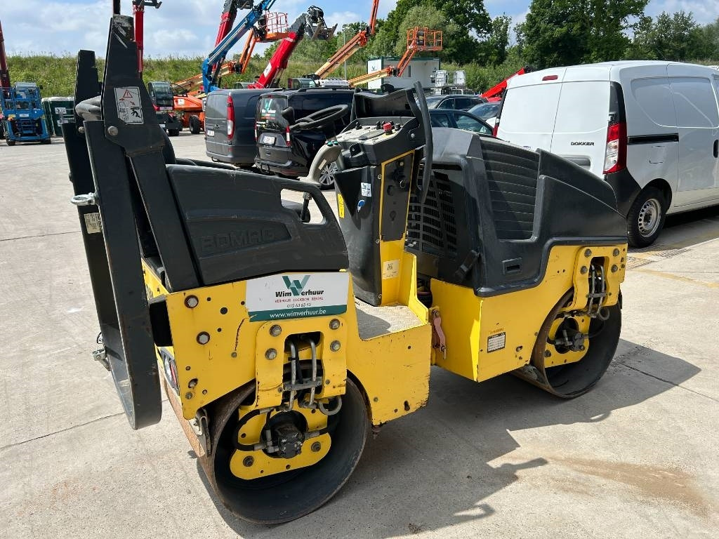 Bomag BW 80 AD-5 - רולר כביש: תמונה 4 Bomag BW 80 AD-5 - רולר כביש: תמונה 4