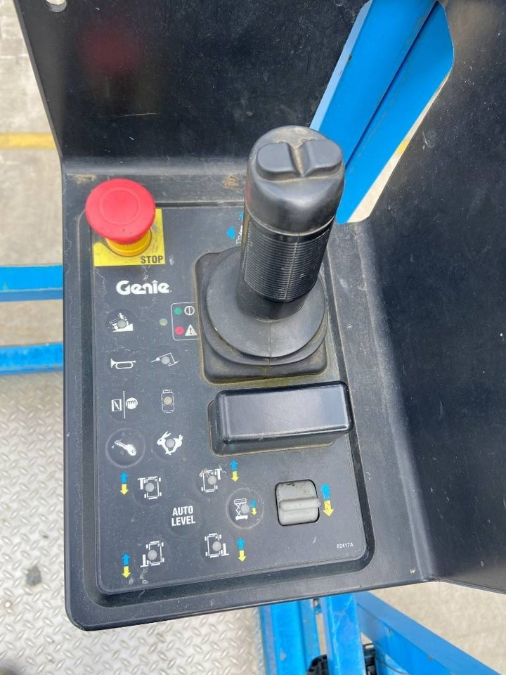 Genie GS 4390 - מעלית מספריים: תמונה 2 Genie GS 4390 - מעלית מספריים: תמונה 2