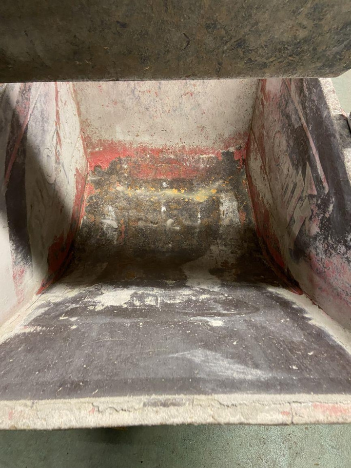 Hinowa HS1102 (4350) - מיני מסיר פסולת: תמונה 2 Hinowa HS1102 (4350) - מיני מסיר פסולת: תמונה 2