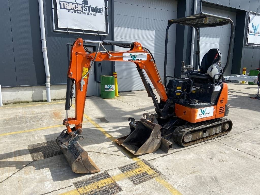 Hitachi ZX 19 U-6 - מיני מחפר: תמונה 2 Hitachi ZX 19 U-6 - מיני מחפר: תמונה 2