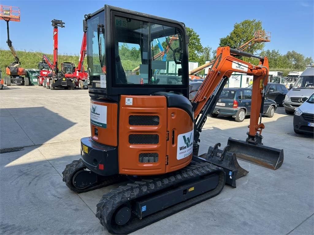 Hitachi ZX26U-6 (9989) - מיני מחפר: תמונה 5 Hitachi ZX26U-6 (9989) - מיני מחפר: תמונה 5