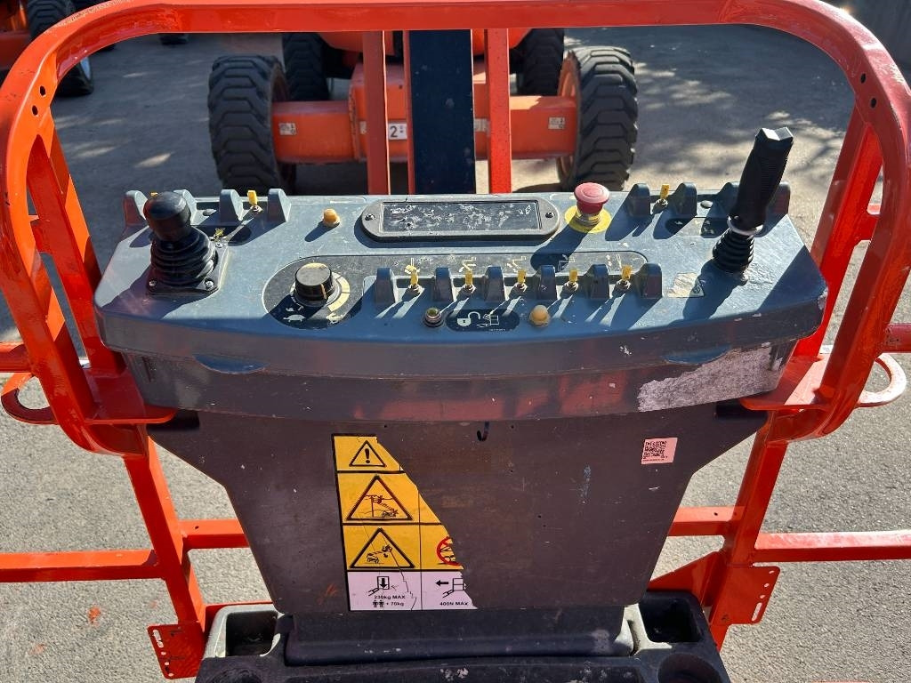 JLG 600 AJ - זרוע מרפקי: תמונה 5 JLG 600 AJ - זרוע מרפקי: תמונה 5
