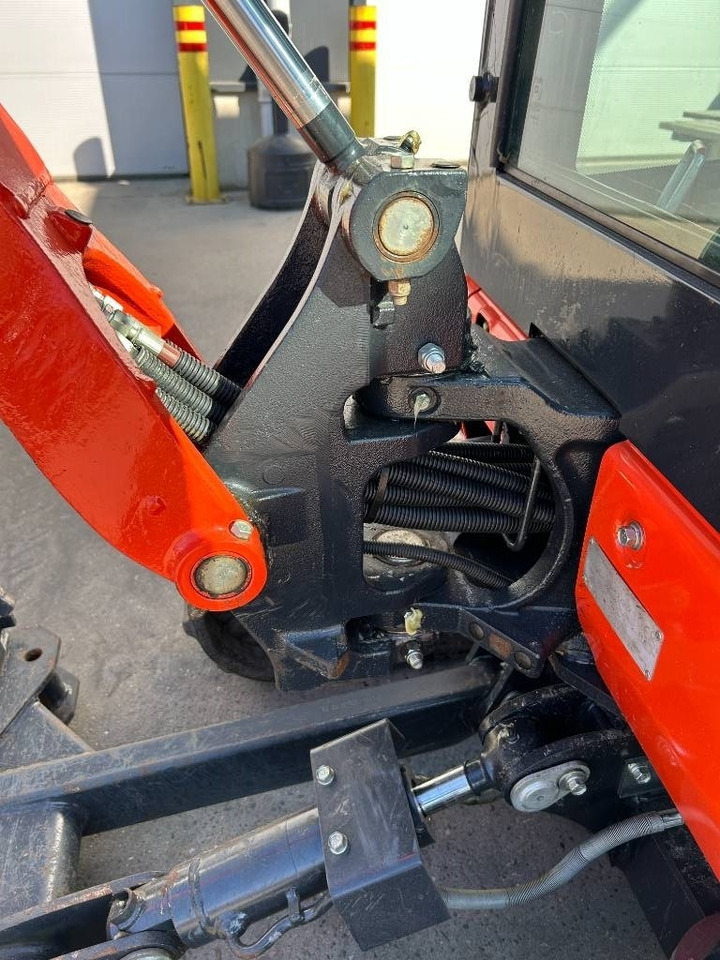 מיני מחפר Kubota KX 019-4: תמונה 7