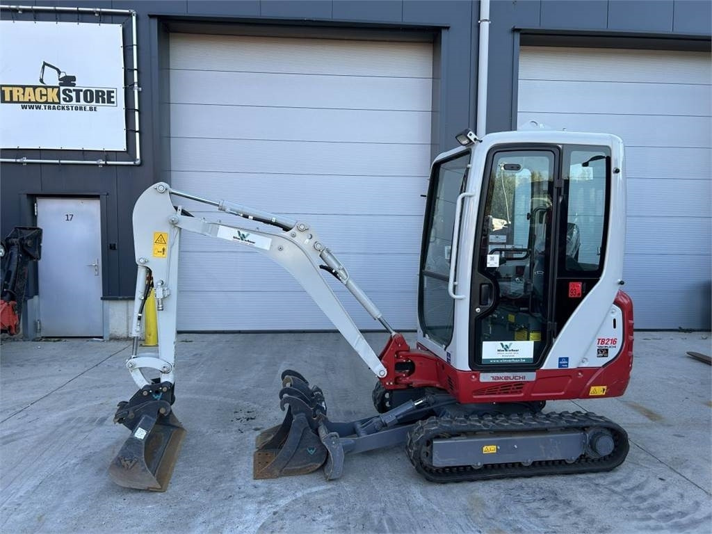מיני מחפר Takeuchi TB216 (11387): תמונה 1