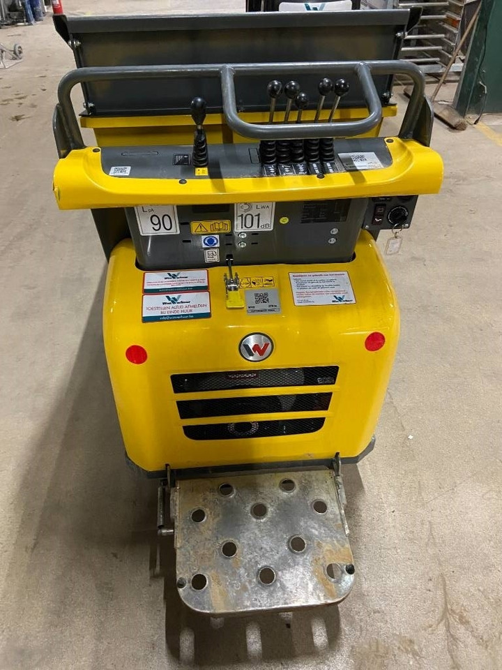 Wacker Neuson DT 08 - מיני מסיר פסולת: תמונה 4 Wacker Neuson DT 08 - מיני מסיר פסולת: תמונה 4