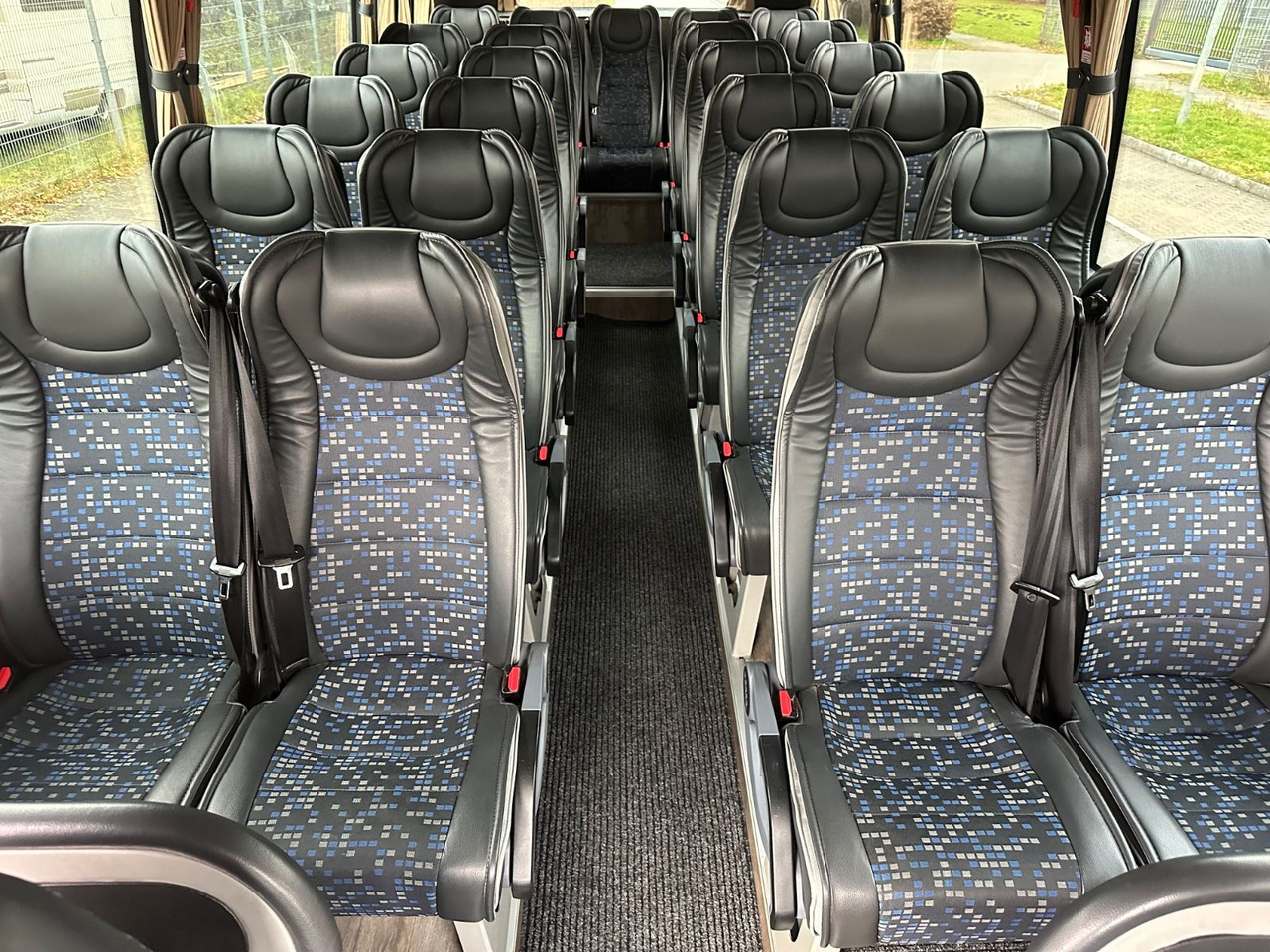 Iveco Atomic AN21 (wenig Km*7.2t) Rosero/ Rapido - מיניבוס, כלי רכב מסחרי לנוסעים: תמונה 4 Iveco Atomic AN21 (wenig Km*7.2t) Rosero/ Rapido - מיניבוס, כלי רכב מסחרי לנוסעים: תמונה 4