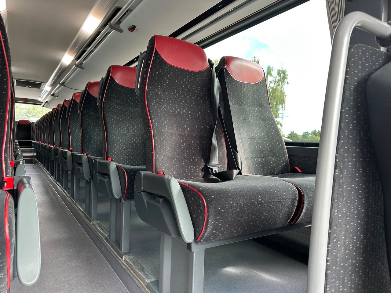 מיניבוס, כלי רכב מסחרי לנוסעים Iveco EVADYS H (55 Sitze*Schalt*176 tKm): תמונה 7