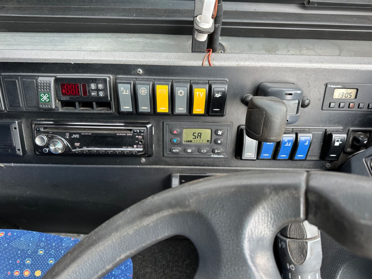 הַחכָּרָה Iveco Kapena Tema 100 (32*Sitze*DE*TOP*Schalt) O510 Iveco Kapena Tema 100 , O 510, 818, Rapido Iveco Kapena Tema 100 (32*Sitze*DE*TOP*Schalt) O510 Iveco Kapena Tema 100 , O 510, 818, Rapido: תמונה 17 הַחכָּרָה Iveco Kapena Tema 100 (32*Sitze*DE*TOP*Schalt) O510 Iveco Kapena Tema 100 , O 510, 818, Rapido Iveco Kapena Tema 100 (32*Sitze*DE*TOP*Schalt) O510 Iveco Kapena Tema 100 , O 510, 818, Rapido: תמונה 17