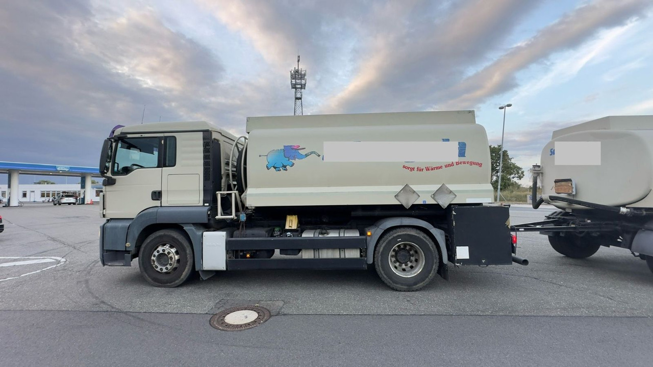 MAN TGS 18.440 4X2 BL A3 (Oben+Untenbefüllung) - משאית מכל: תמונה 1 MAN TGS 18.440 4X2 BL A3 (Oben+Untenbefüllung) - משאית מכל: תמונה 1
