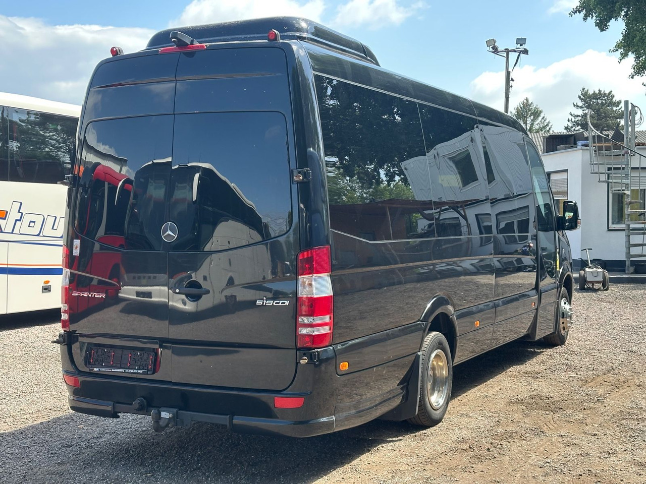 Mercedes-Benz Sprinter 519 CDi (Euro 6*VIP*Reise*wenig Km) - מיניבוס, כלי רכב מסחרי לנוסעים: תמונה 2 Mercedes-Benz Sprinter 519 CDi (Euro 6*VIP*Reise*wenig Km) - מיניבוס, כלי רכב מסחרי לנוסעים: תמונה 2