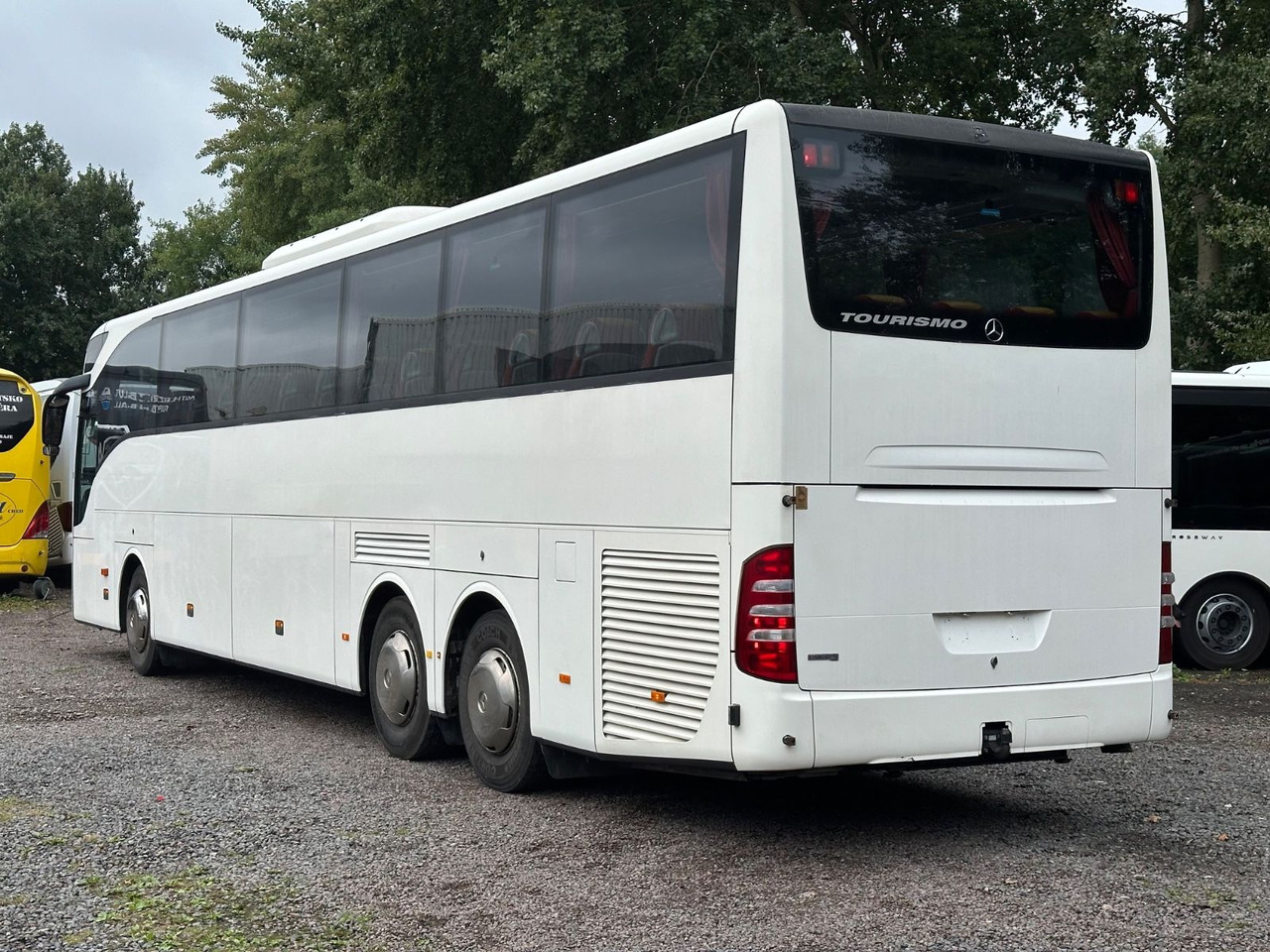 Mercedes-Benz Tourismo O350 16 RHD-M (56 Sitze*DE*TOP) - אוטובוס בין עירוני: תמונה 2 Mercedes-Benz Tourismo O350 16 RHD-M (56 Sitze*DE*TOP) - אוטובוס בין עירוני: תמונה 2